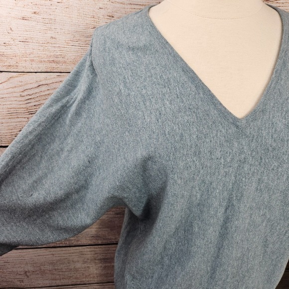 J. Jill V-Neck Pullover Sweater Lightweight Knit XS Petite - Picture 3 of 8